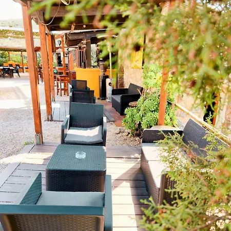 Villa Masia Cal Simo - Casa Rural Con Piscina, Cerca De Sitges, Para Celebraciones Y Eventos