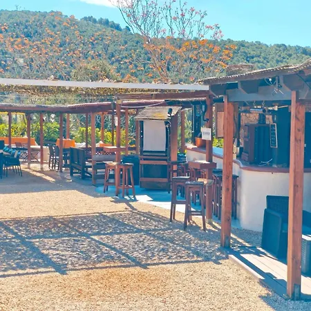 Masia Cal Simo - Casa Rural Con Piscina, Cerca De Sitges, Para Celebraciones Y Eventos * Canyelles (Catalonia)