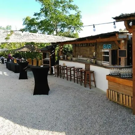 Masia Cal Simo - Casa Rural Con Piscina, Cerca De Sitges, Para Celebraciones Y Eventos Villa Canyelles (Catalonia)
